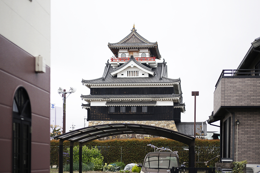 清須市【シャトー】共有部から清須城を眺める_MG_8856